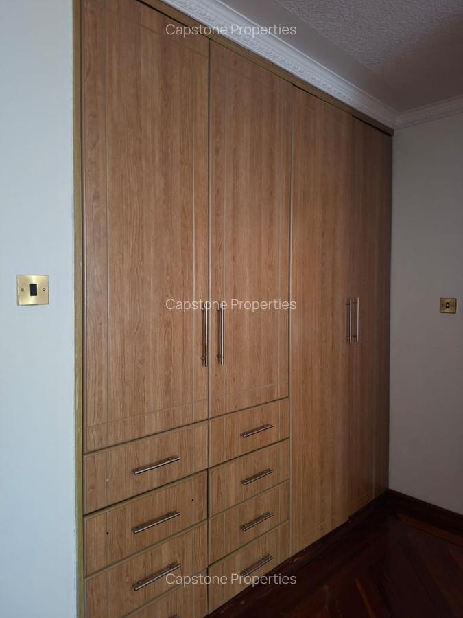 4 Bed Townhouse with En Suite in Runda - 8