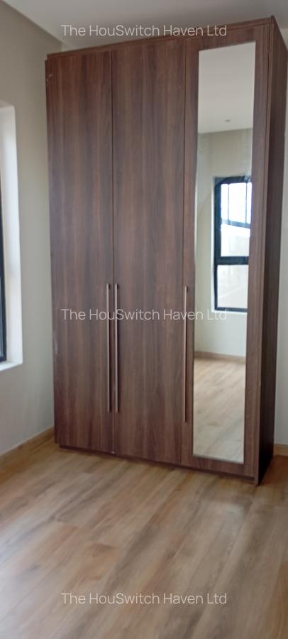 5 Bed Townhouse with En Suite at Off James Gichuru Rd - 11