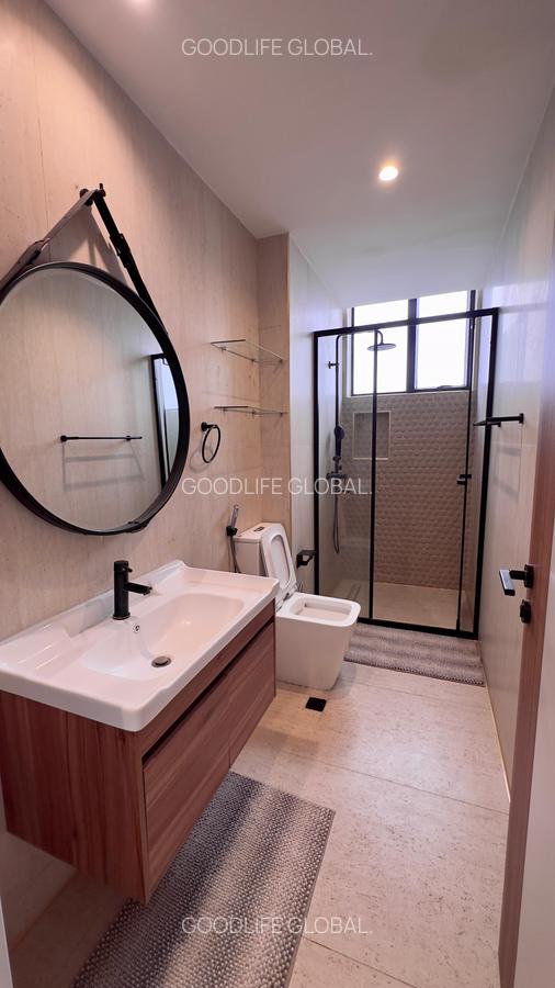 3 Bed Apartment with En Suite at Brookside - 20