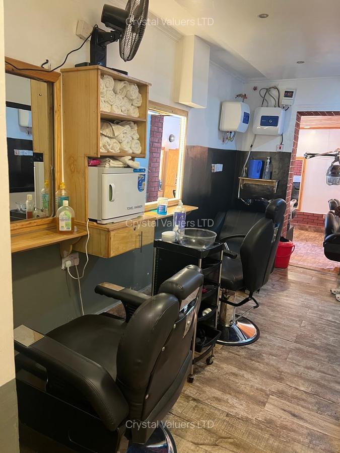 Commercial Property with Service Charge Included in Kilimani - 5