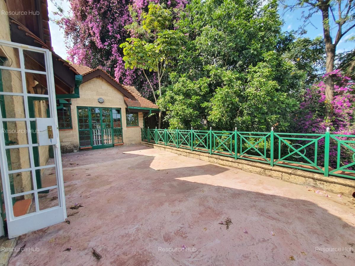 5 Bed Townhouse with En Suite at Karen - 11