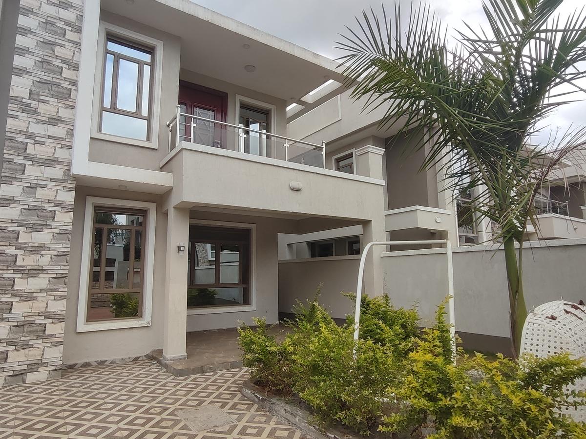 4 Bed Townhouse with En Suite at Eastern Bypass