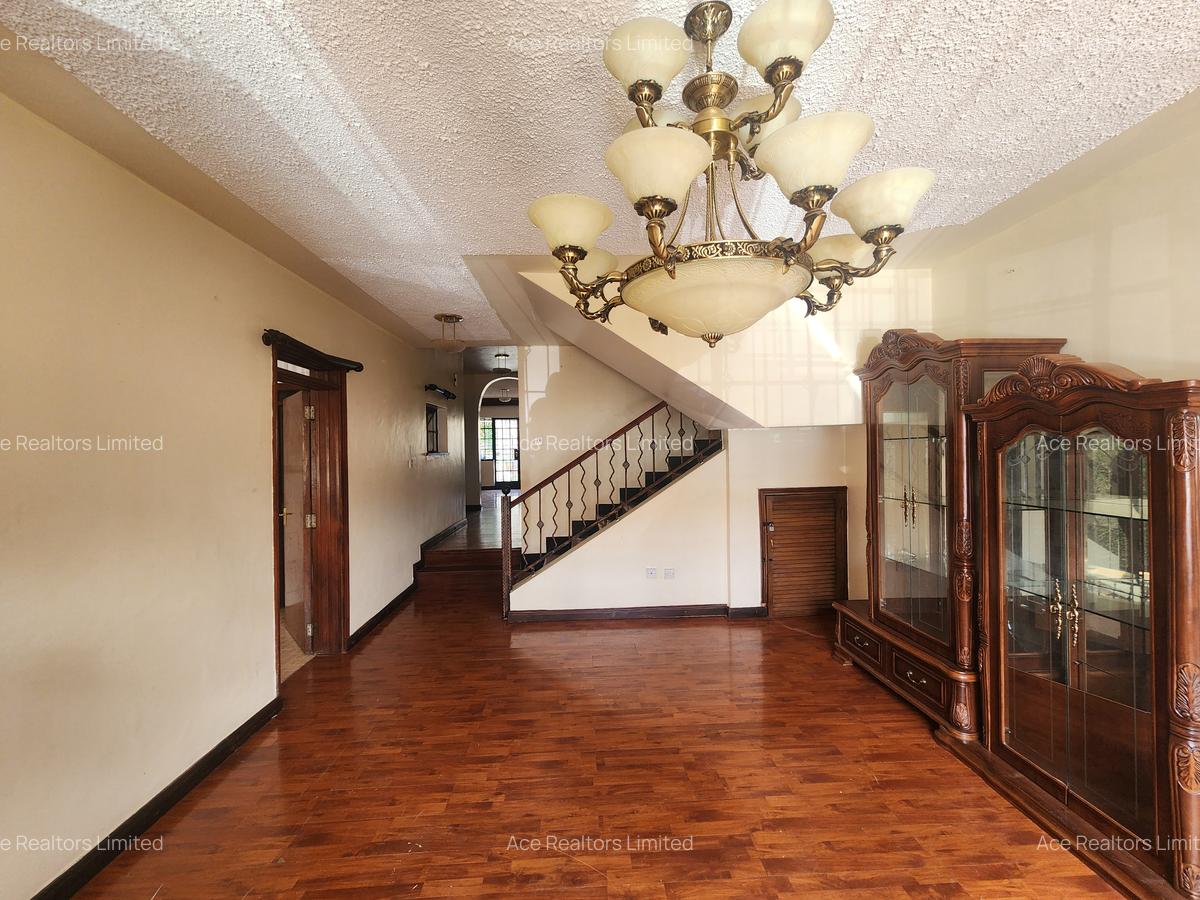 4 Bed Townhouse with En Suite at Laikipia Road - 2