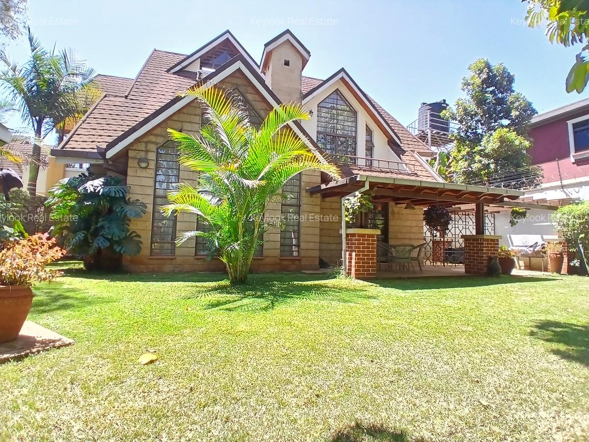 5 Bed Townhouse with En Suite at Lavington - 3