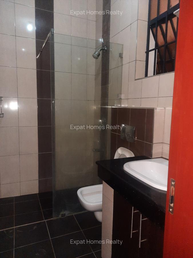 5 Bed Villa with Staff Quarters in Lavington - 8