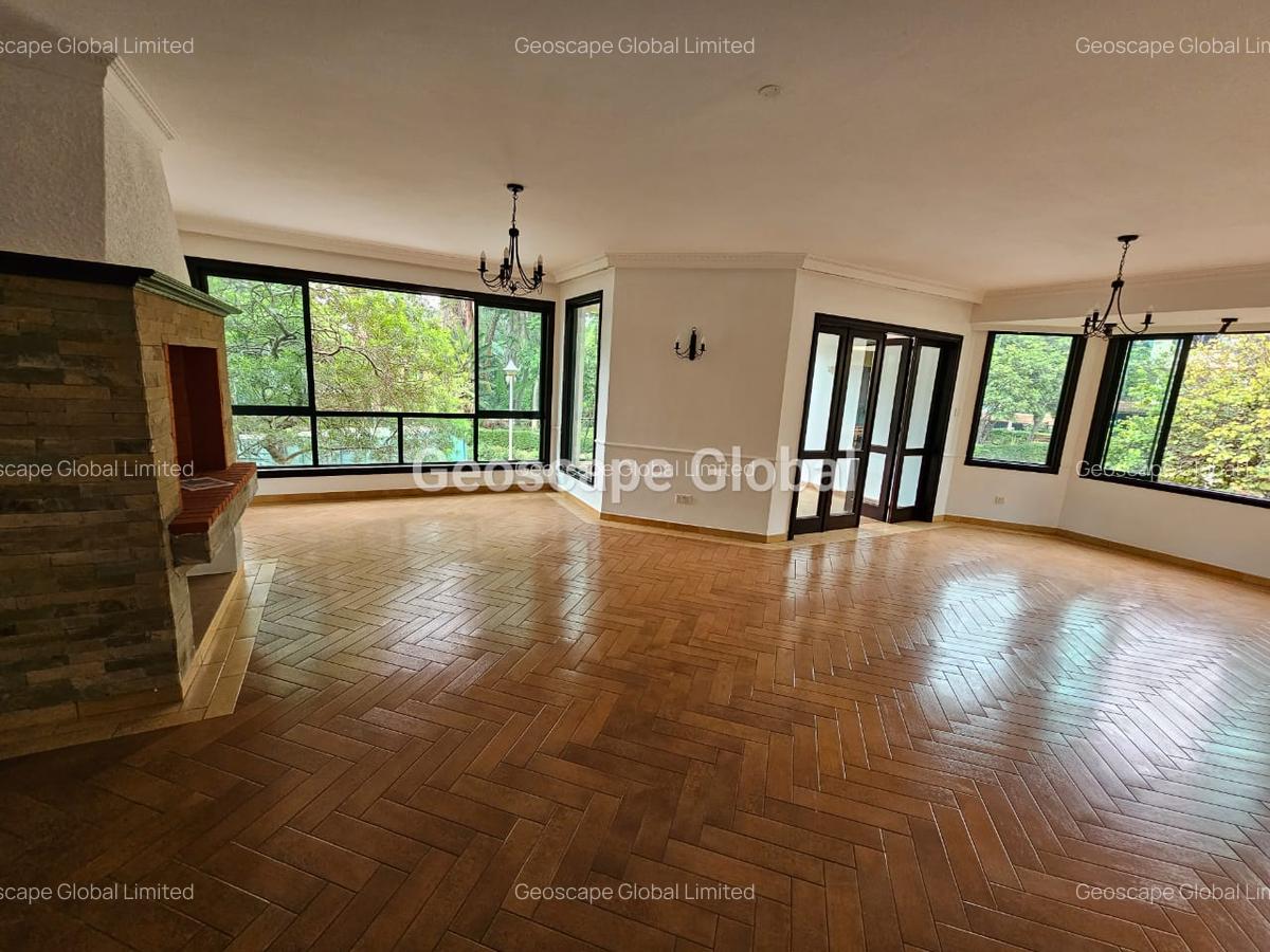 3 Bed Townhouse with En Suite in Spring Valley - 3