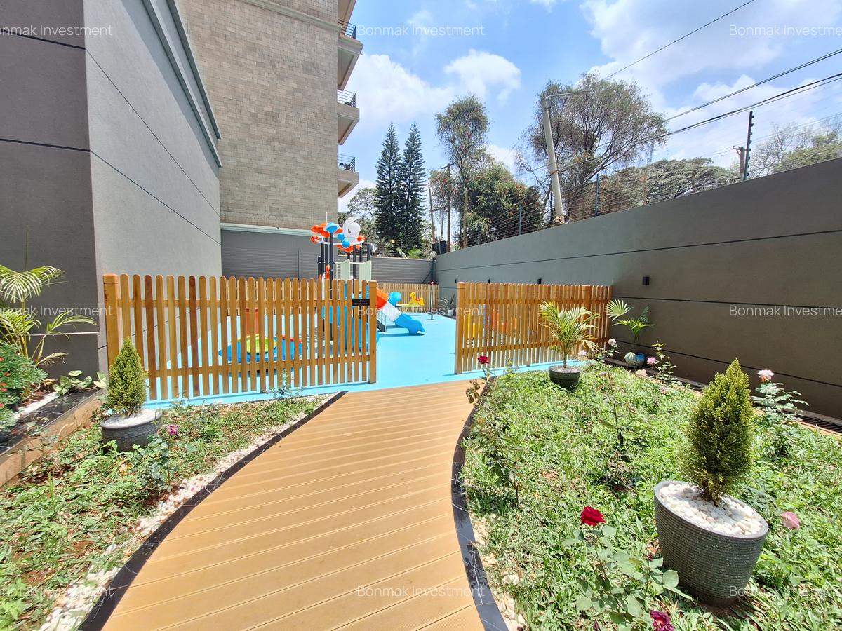 3 Bed Apartment with En Suite at Riverside Drive - 6