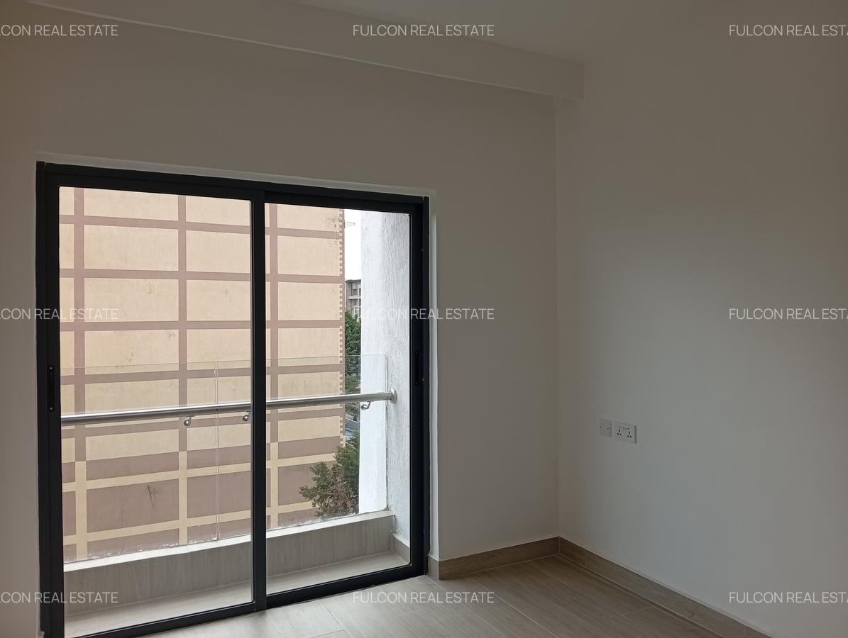 1 Bed Apartment with Swimming Pool in Kilimani - 2