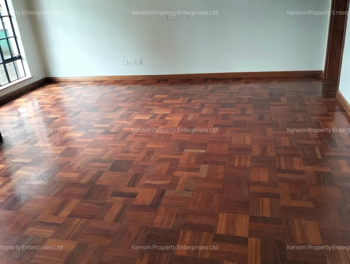 4 Bed Townhouse with En Suite in Runda - 12