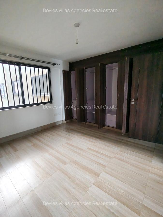 2 Bed Apartment with En Suite at Parklands - 9