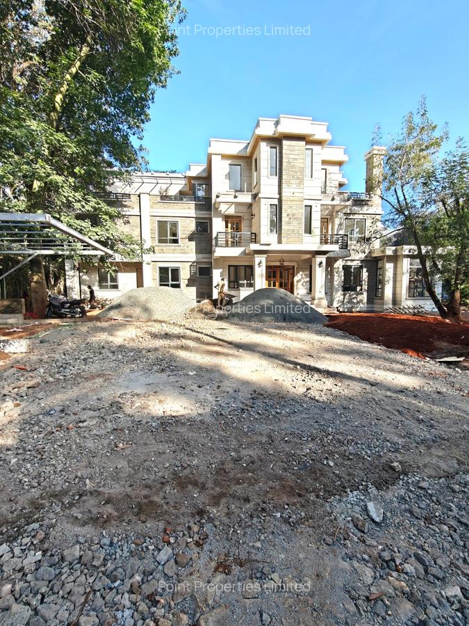 9 Bed Villa with En Suite in Karen - 2