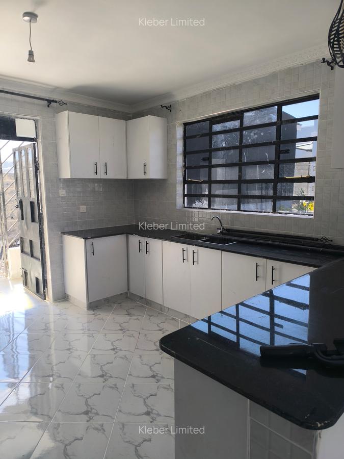 3 Bed House with En Suite in Kitengela - 5