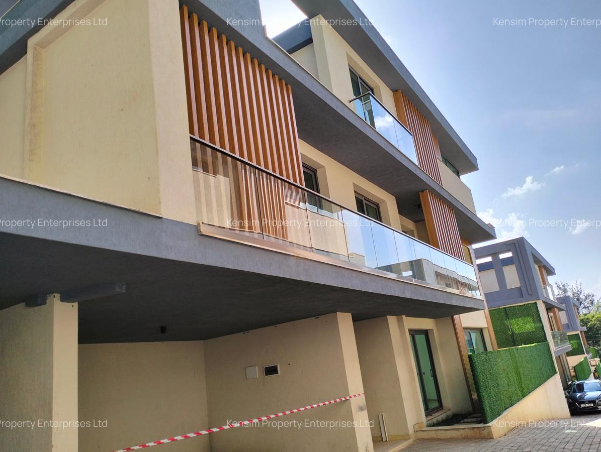 5 Bed Townhouse with En Suite in Lavington - 11