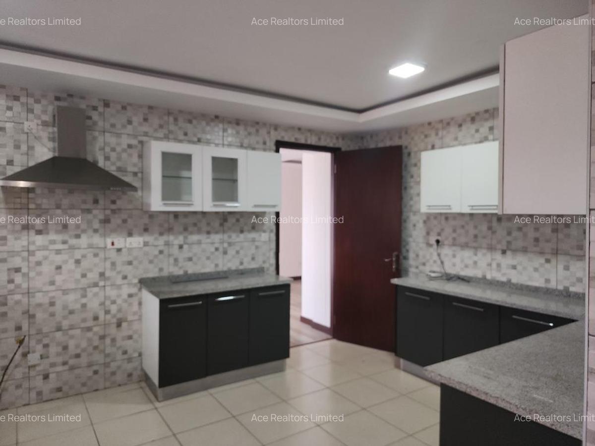 5 Bed Apartment with En Suite at General Mathenge Drive - 9