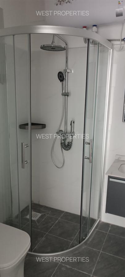 2 Bed Apartment with En Suite in Kilimani - 5