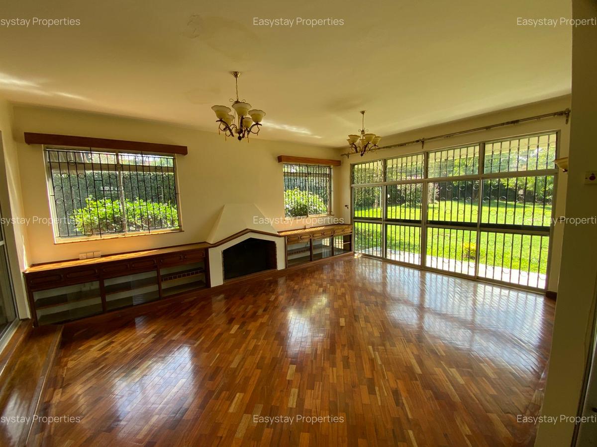 4 Bed House with En Suite in Runda - 1