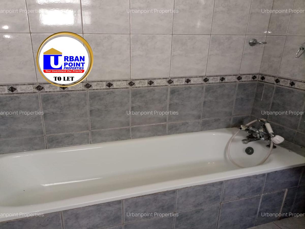 5 Bed Villa with En Suite in Nyali Area - 9