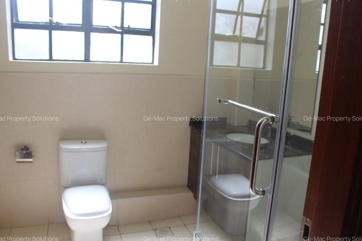 4 Bed House with En Suite in Kiambu Road - 6