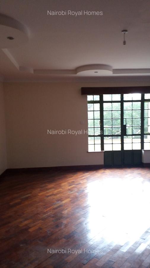 4 Bed Townhouse with En Suite at Lavington Green - 13
