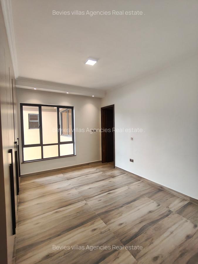 2 Bed Apartment with En Suite at Brookside - 16