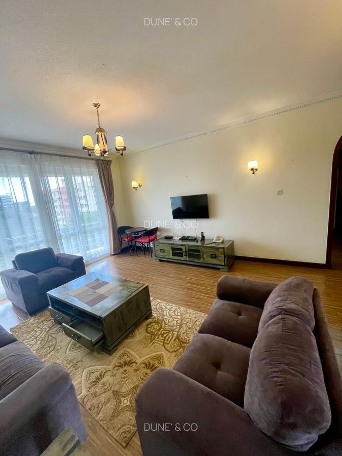 Serviced 2 Bed Apartment with En Suite in Brookside - 4