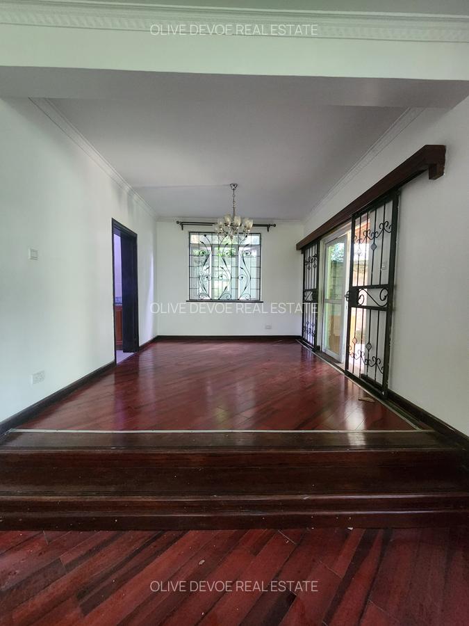 5 Bed Townhouse with En Suite in Lavington - 13