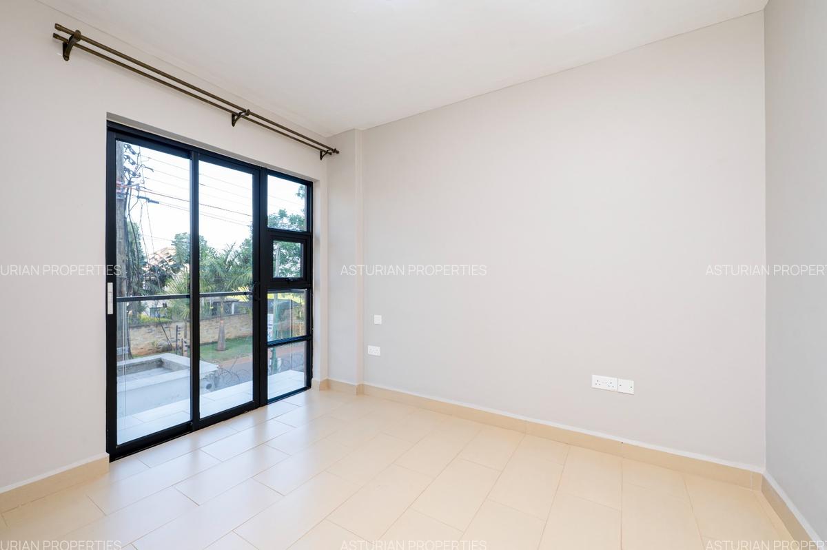 1 Bed Apartment with En Suite in Kitisuru - 18