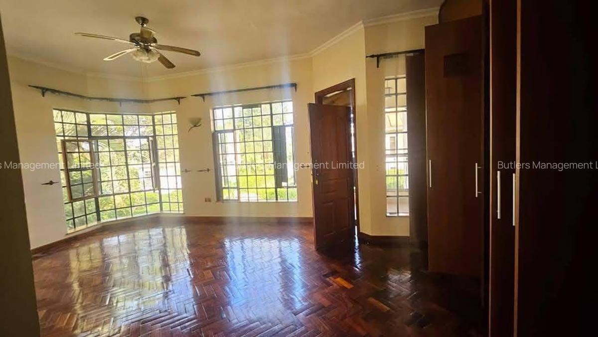 4 Bed Townhouse with En Suite in Kiambu Road - 12