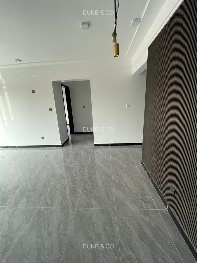 2 Bed Apartment with En Suite in Lavington - 10