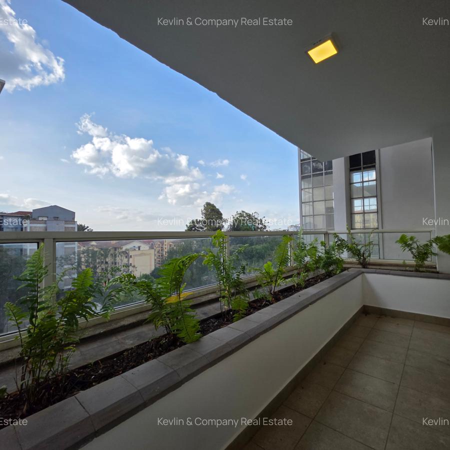 3 Bed Apartment with En Suite in Lavington - 1