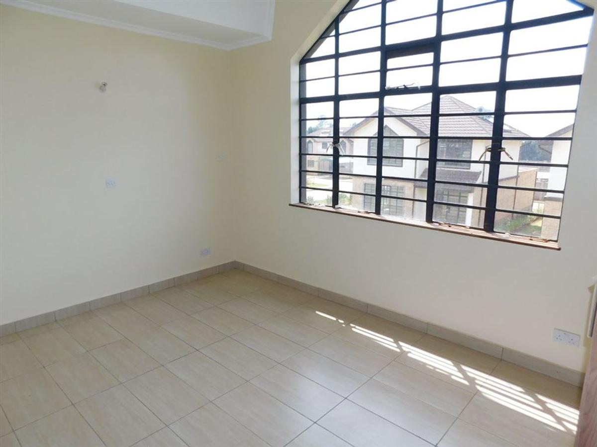 3 Bed House with En Suite at Eden Ville Estate Opposite Five Star Meadows - 10