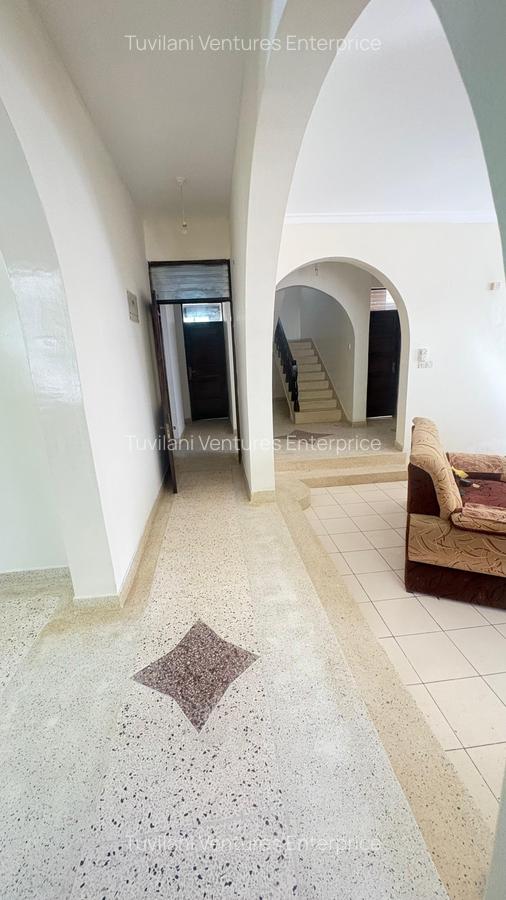 5 Bed Townhouse with En Suite at Nyali Mombasa - 11