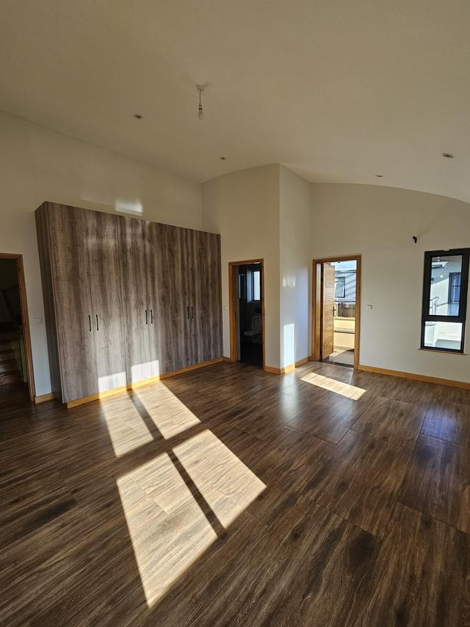 4 Bed Townhouse with En Suite at Off Langata Road - 19