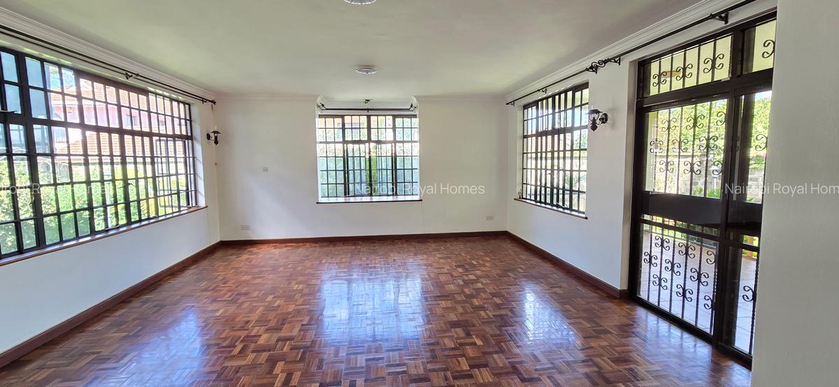 4 Bed House with En Suite at Convent Drive - 4