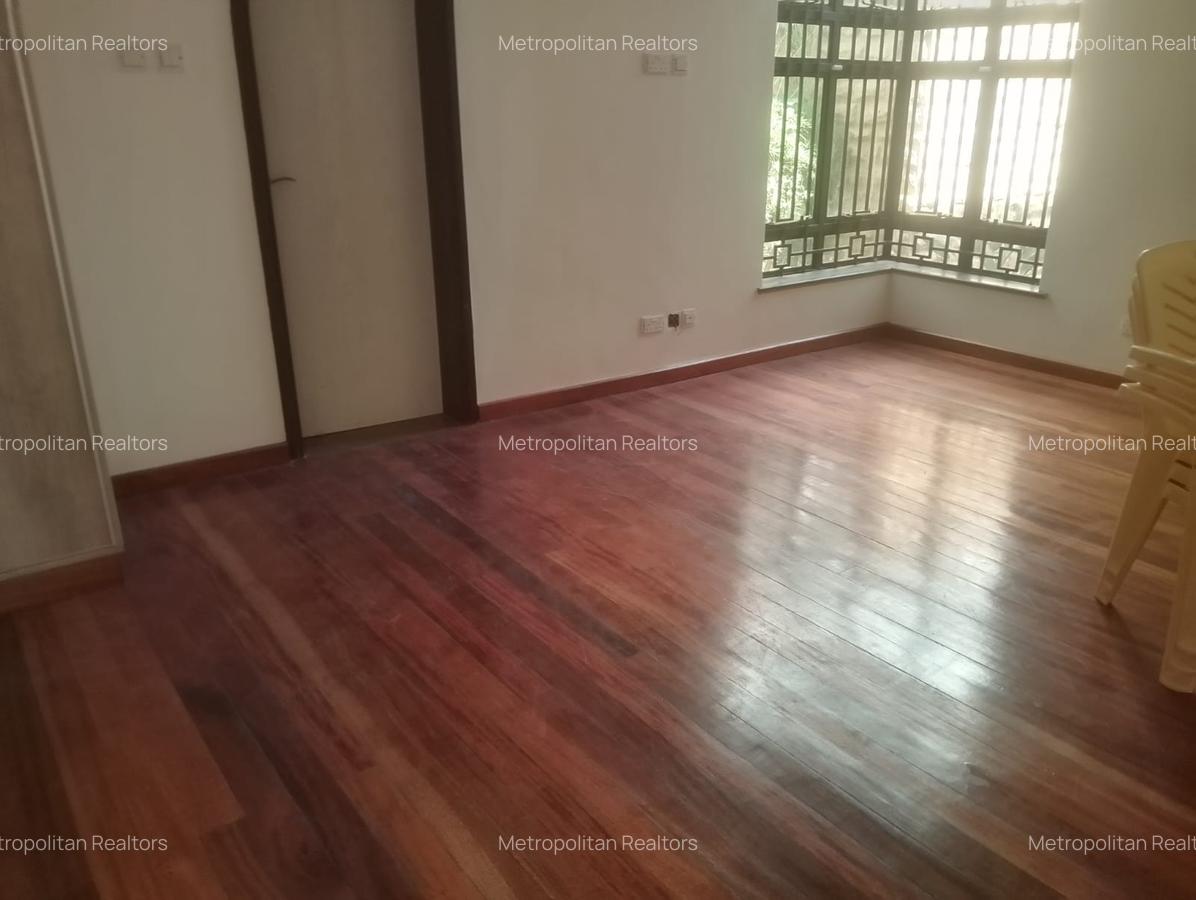 4 Bed Villa with En Suite at Ndege Road - 17