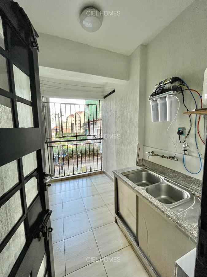 3 Bed Apartment with En Suite at Wood Avenue - 6