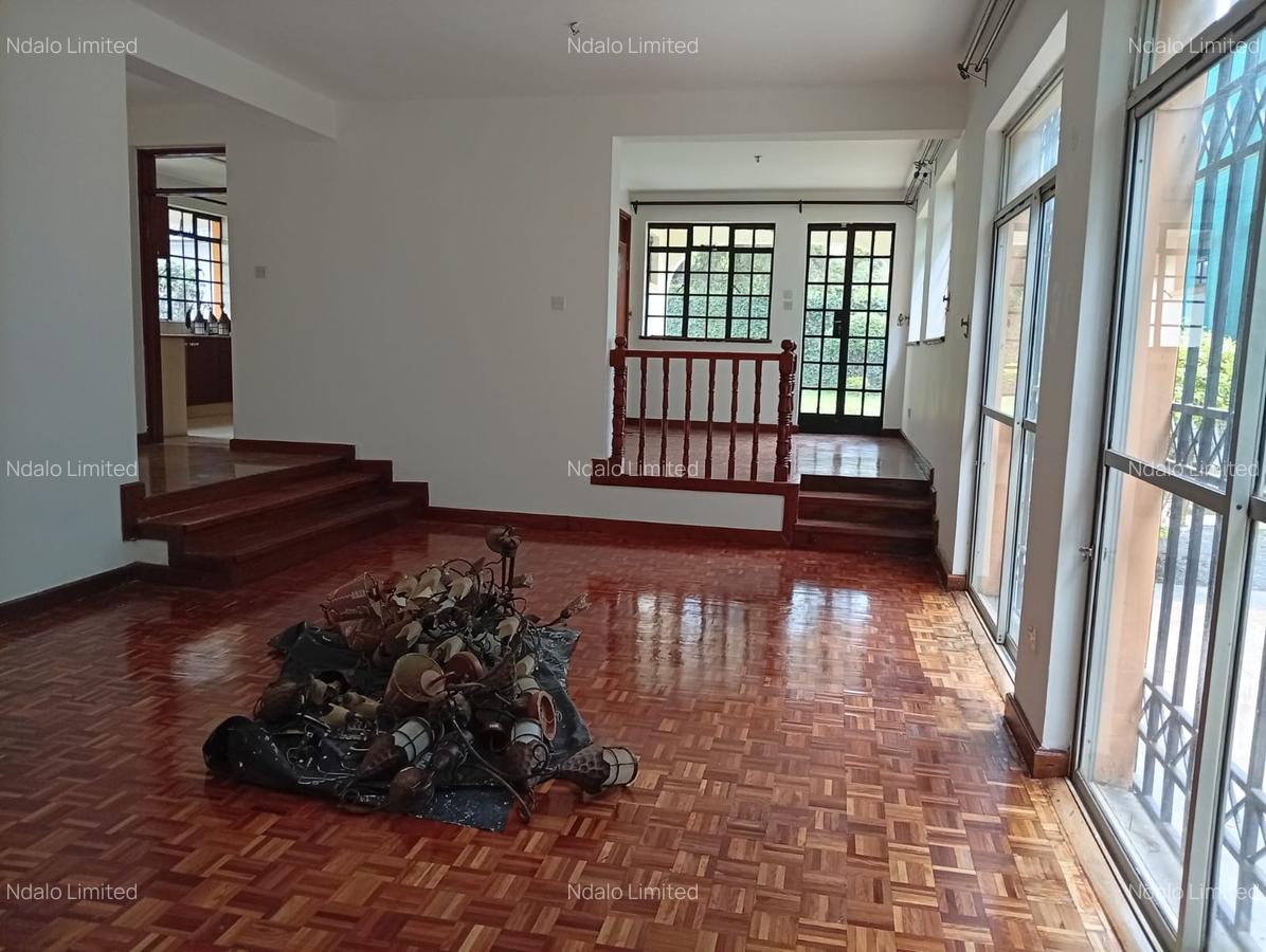 4 Bed Townhouse with En Suite at Lavington - 13