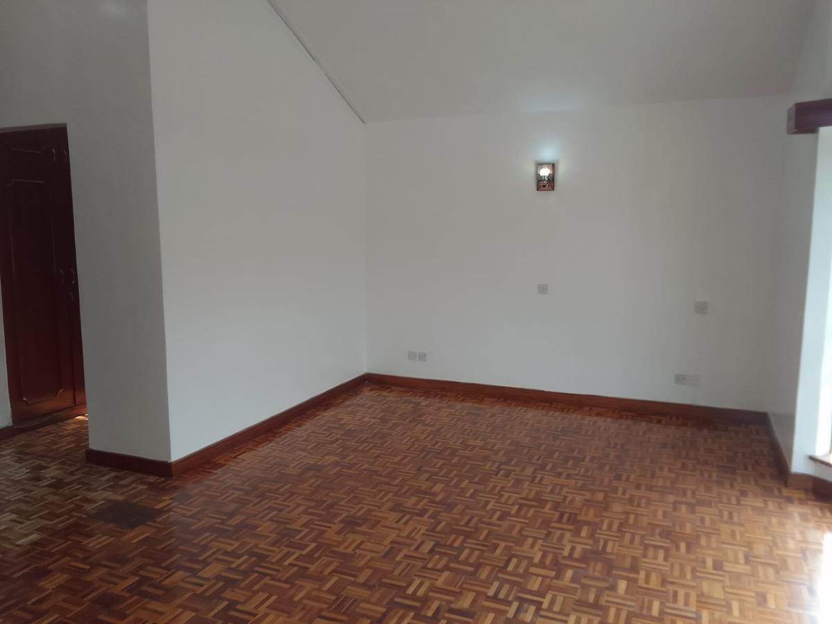4 Bed Townhouse with En Suite in Westlands Area - 20
