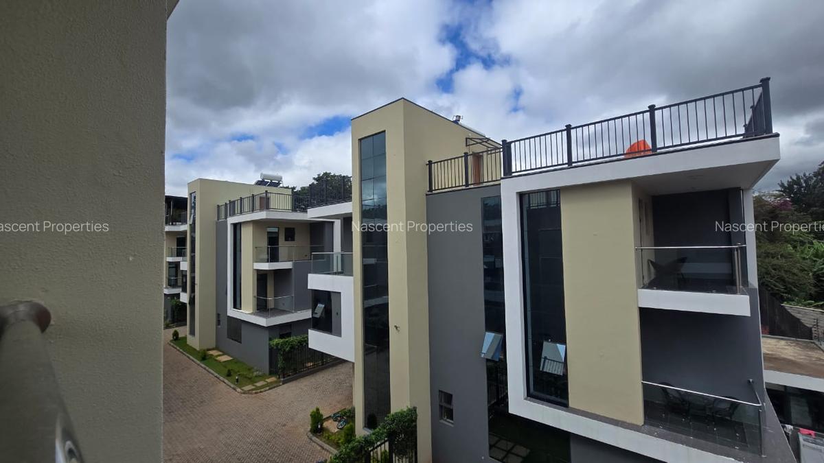 5 Bed Villa with En Suite in Lavington - 5