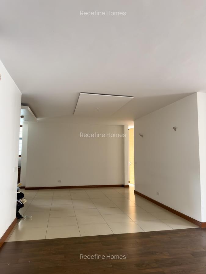 3 Bed Apartment with En Suite in Parklands - 1