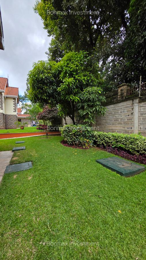 4 Bed Townhouse with En Suite at Lavington Green. - 2