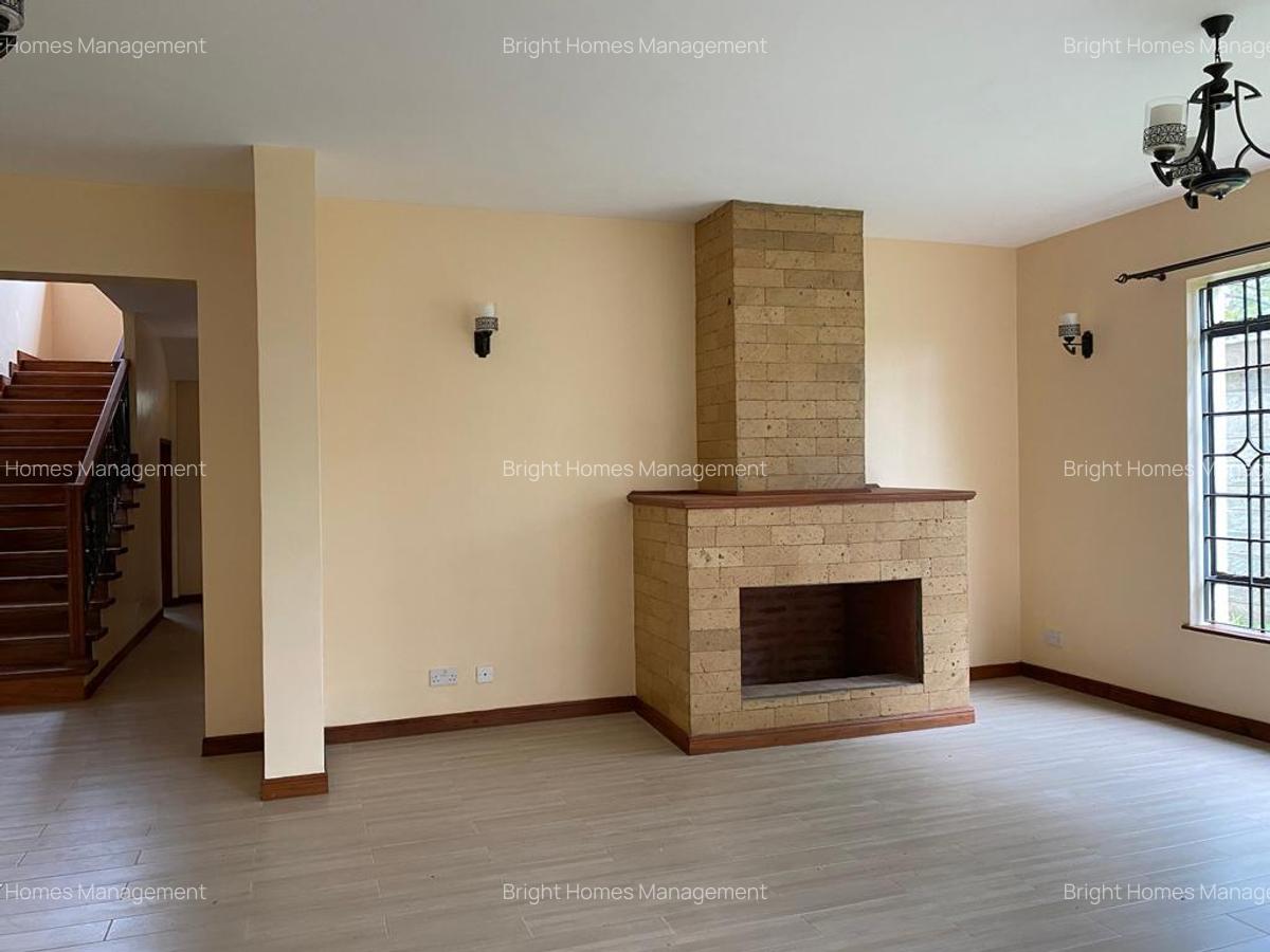 4 Bed Townhouse with En Suite in Lavington - 5