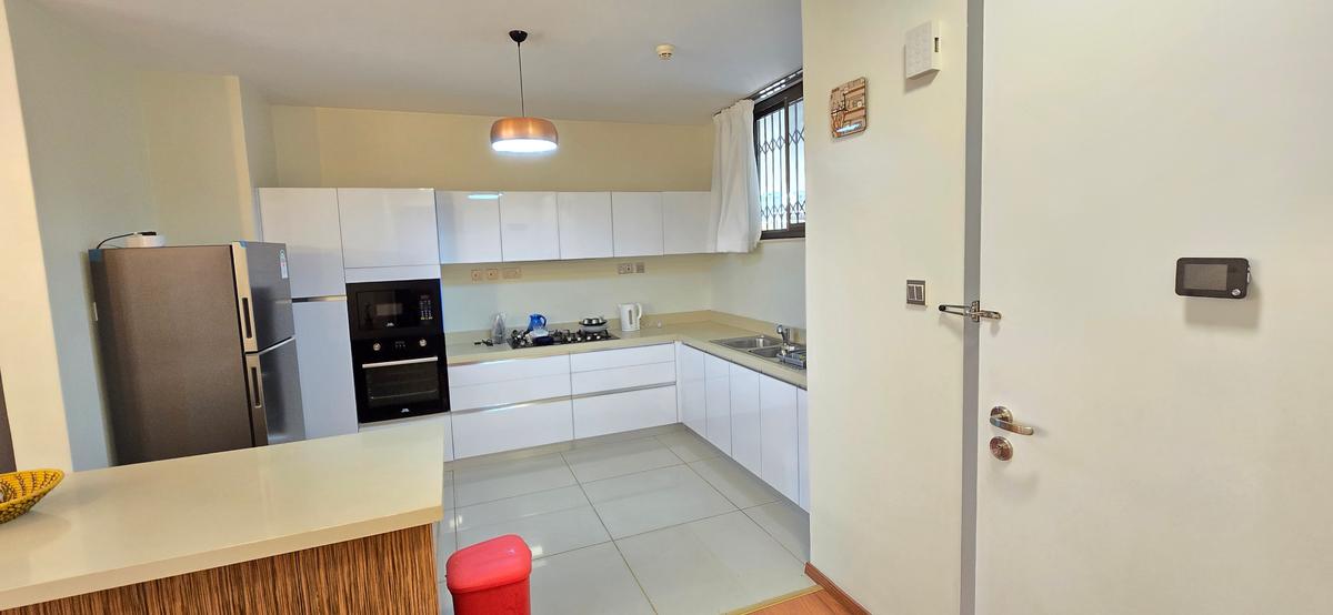 4 Bed Apartment with En Suite at 6Th Parklands - 20