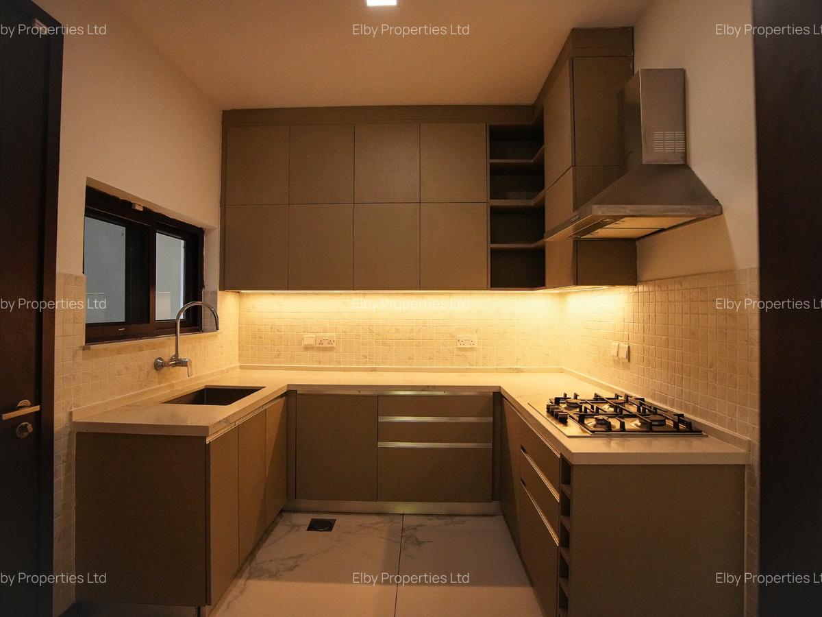 4 Bed House with En Suite in Kitisuru - 8