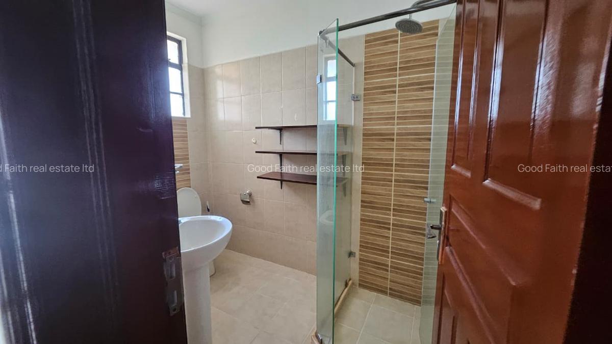 4 Bed Townhouse with En Suite in Kiambu Road - 9