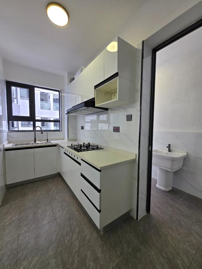 2 Bed House with En Suite in Lavington - 12