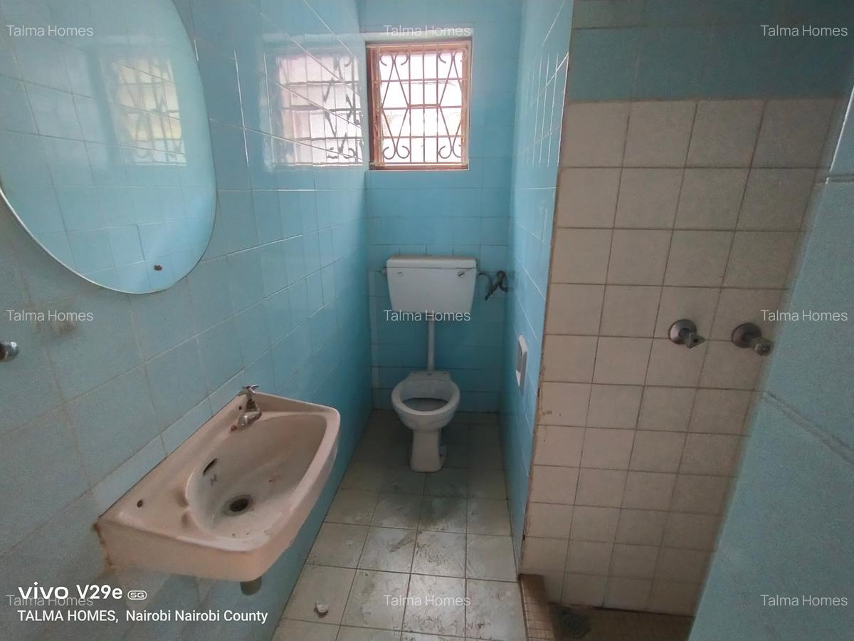 3 Bed Townhouse with Staff Quarters at Ngumo Estate - 13