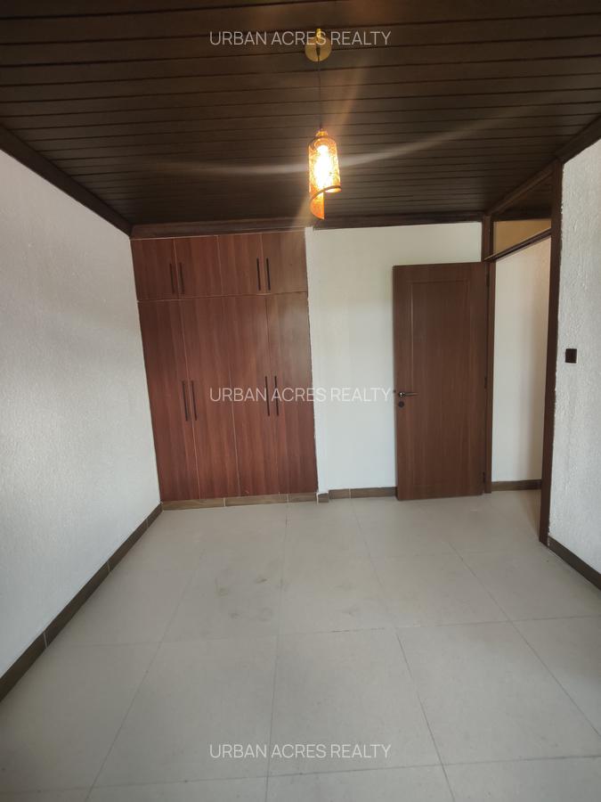 3 Bed Townhouse with En Suite in South C - 15