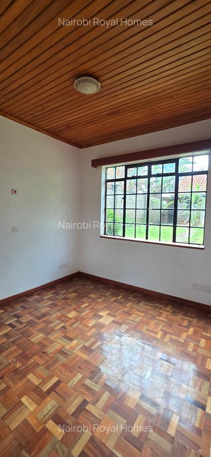 5 Bed Townhouse with En Suite at Lavington Green - 12