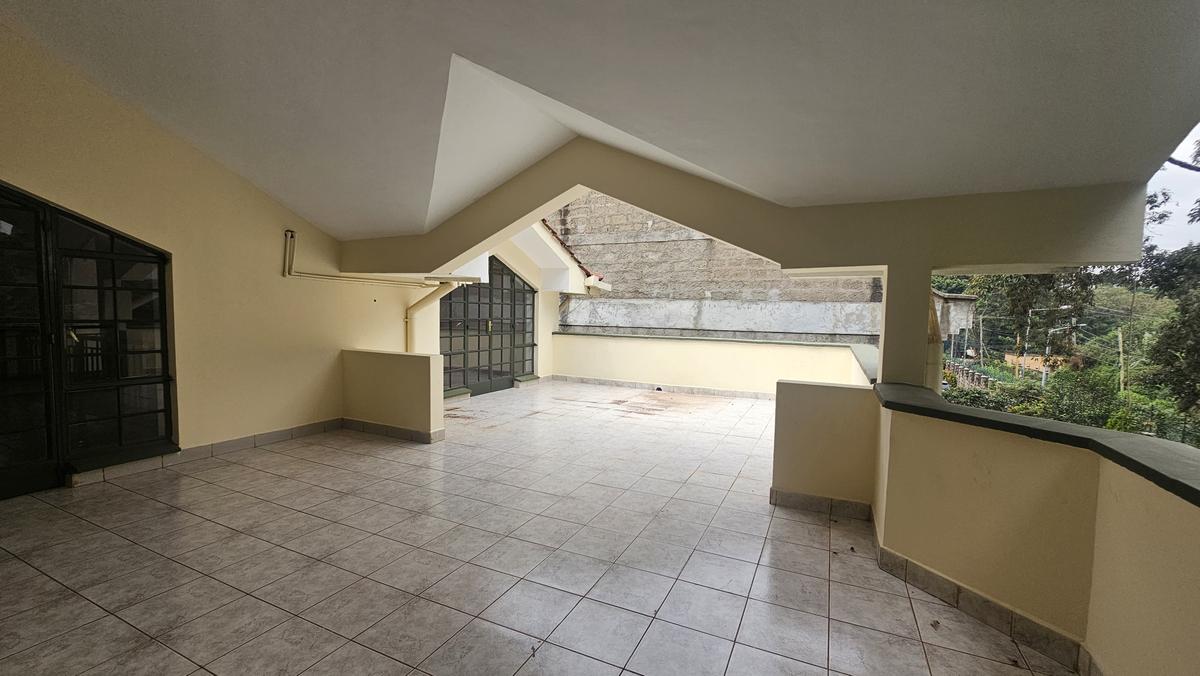 5 Bed Townhouse with En Suite at Grevillea Grove - 2